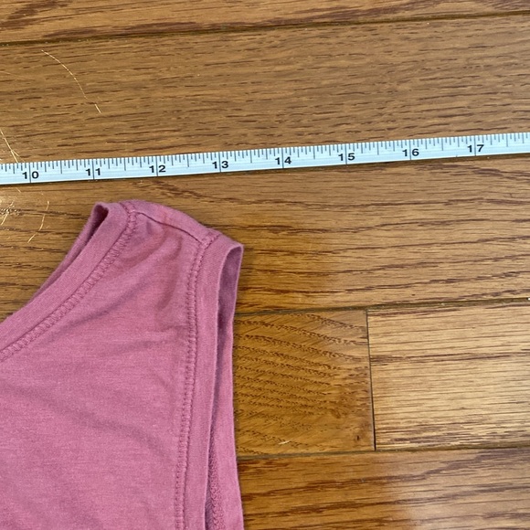 Cropped twisted top - Picture 4 of 8